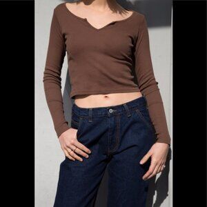 Brandy Melville Brown Ribbed long sleeve crop top- Size Small-Perfect conditon